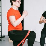Od biurka do formy: 10 mikrotreningów dla kobiet pracujących przy biurku — szybkie, skuteczne i bez sprzętu