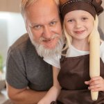 Teatr wyobraźni: jak rozwijać empatię u dziecka dzięki odgrywaniu ról